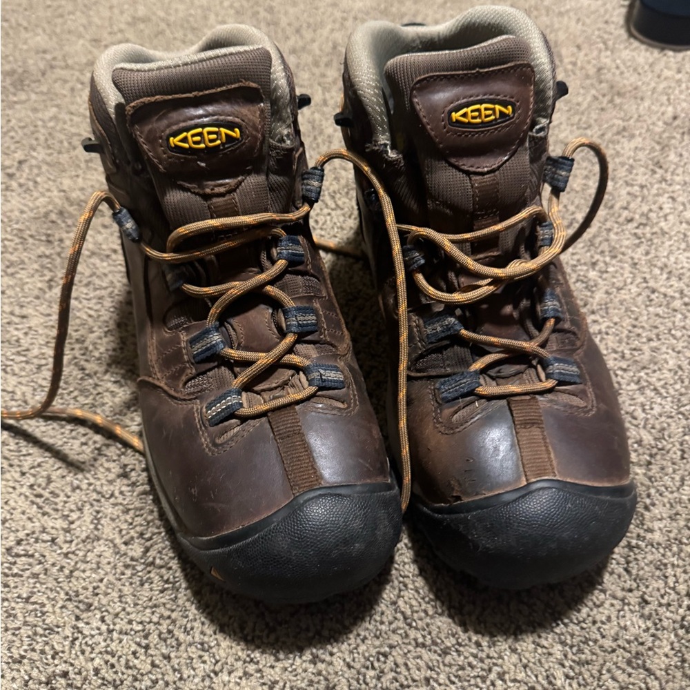 KEEN Men's Rugged Brown Hiking Boots - Picture 7 of 7